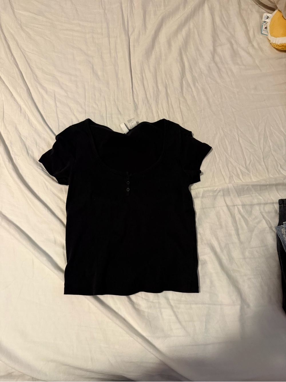 H&M Black Short Sleeve Scoop Crop Top